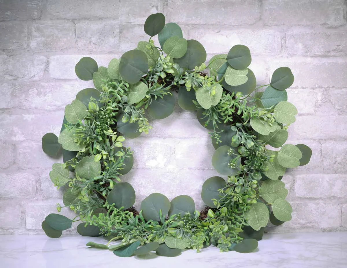 20" Mixed Eucalyptus Wreath 3 20" Mixed Eucalyptus Wreath