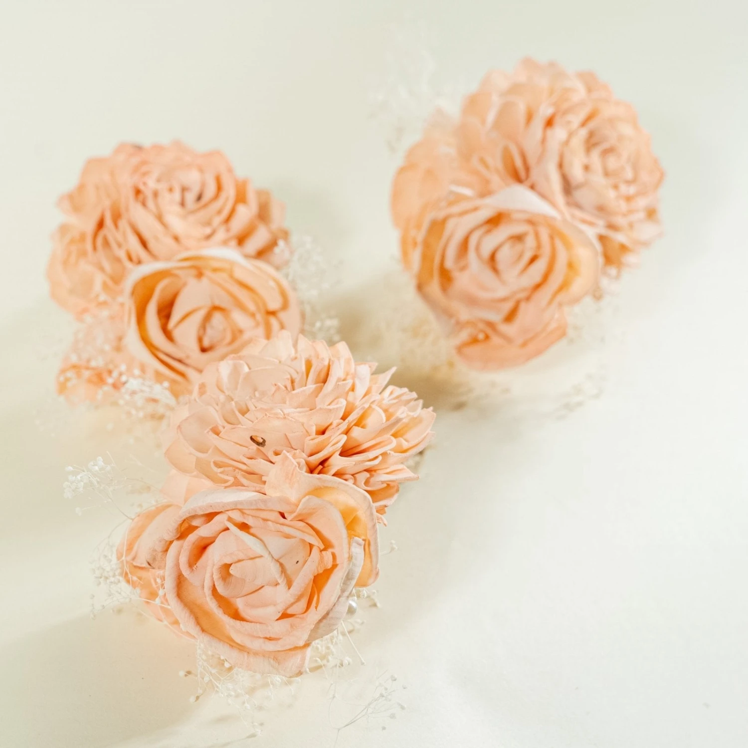 Bashful Beauty Boutonniere (Set Of 3) 3 Bashful Beauty Boutonniere (Set Of 3)