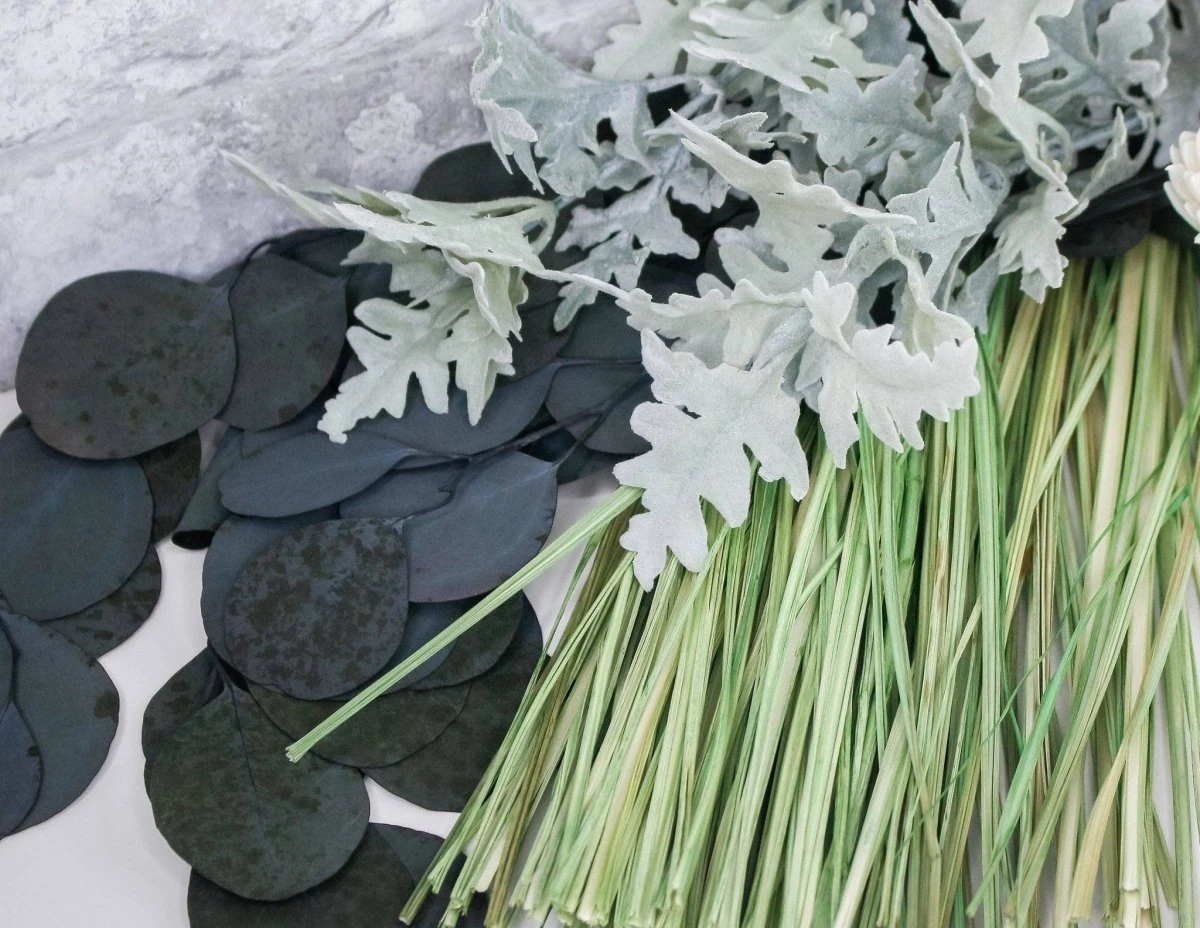 Loretta Mini Bouquet 8 Loretta Mini Bouquet - Image 6