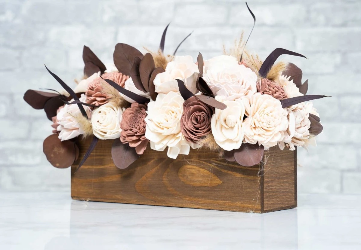 Majestic Centerpiece 4 Majestic Centerpiece - Image 2